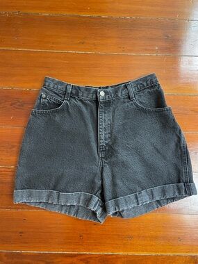 Vintage 90s Gitano High Rise Black Washed Denim Mom Shorts 💚🎀